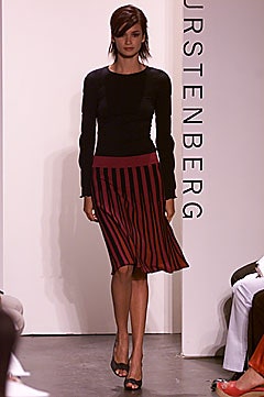 Diane von Furstenberg F/W 01 Look 40