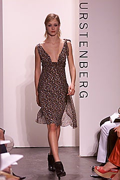 Diane von Furstenberg F/W 01 Look 46