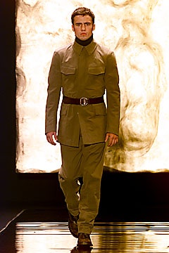 Donna Karan F/W 01 Look 36