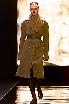 Donna Karan F/W 01 Look 40