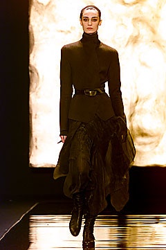 Donna Karan F/W 01 Look 43