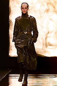 Donna Karan F/W 01 Look 54