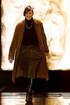 Donna Karan F/W 01 Look 90
