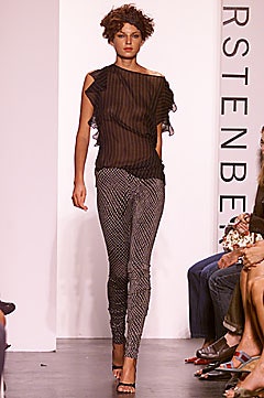 Diane von Furstenberg S/S 02 Look 5