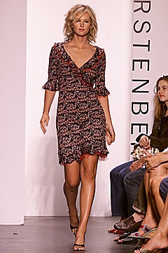 Diane von Furstenberg S/S 02 Look 6