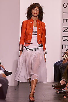 Diane von Furstenberg S/S 02 Look 12