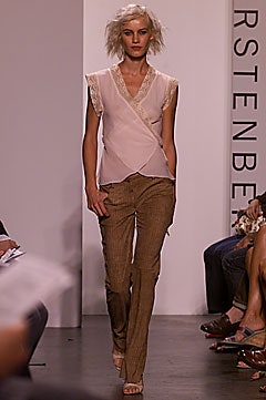 Diane von Furstenberg S/S 02 Look 24