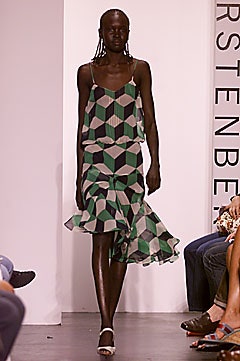 Diane von Furstenberg S/S 02 Look 34