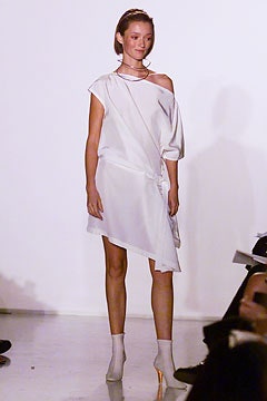 Donna Karan S/S 02 Look 32