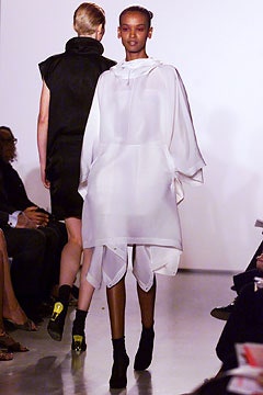 Donna Karan S/S 02 Look 33