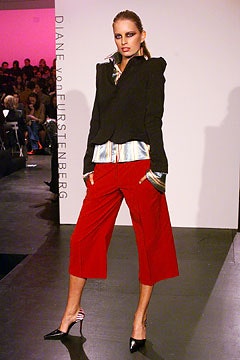 Diane von Furstenberg F/W 02 Look 18