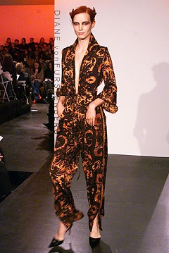 Diane von Furstenberg F/W 02 Look 31