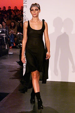 Diane von Furstenberg F/W 02 Look 32