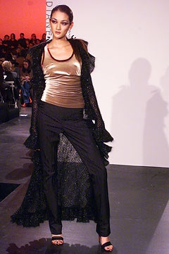 Diane von Furstenberg F/W 02 Look 35