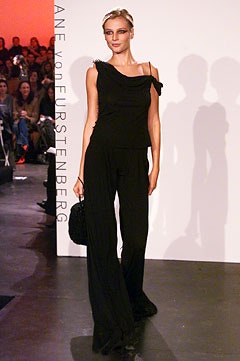 Diane von Furstenberg F/W 02 Look 58