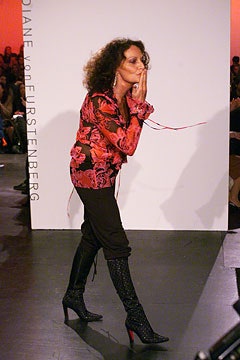 Diane von Furstenberg F/W 02 Look 66