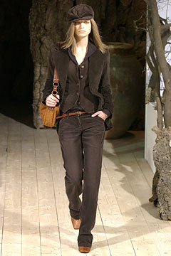 Dolce & Gabbana F/W 02 Look 7