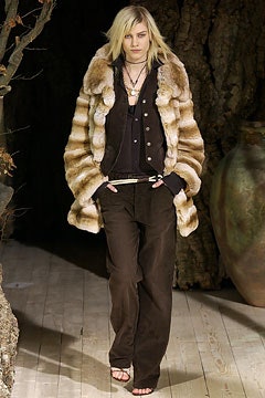 Dolce & Gabbana F/W 02 Look 22