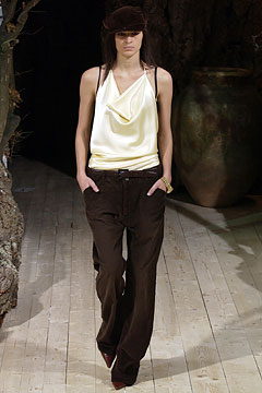 Dolce & Gabbana F/W 02 Look 23