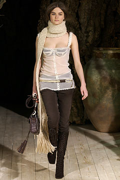 Dolce & Gabbana F/W 02 Look 41
