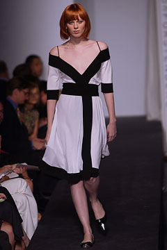 Diane von Furstenberg S/S 03 Look 1