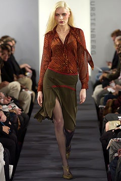 Diane von Furstenberg F/W 03 Look 24