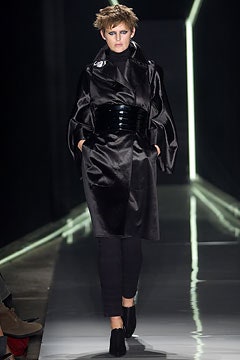 Donna Karan F/W 03 Look 6