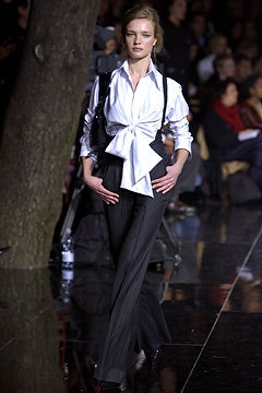 Dolce & Gabbana F/W 03 Look 32