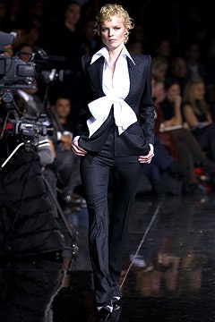 Dolce & Gabbana F/W 03 Look 33