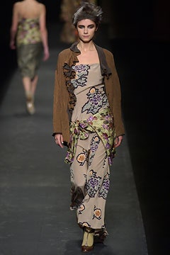 Dries Van Noten F/W 03 Look 26