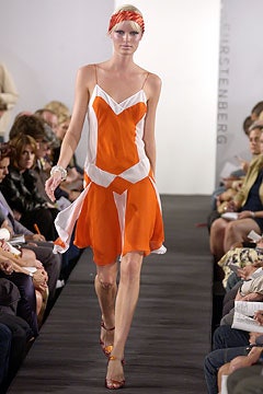 Diane von Furstenberg S/S 04 Look 39