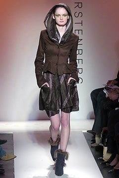 Diane von Furstenberg F/W 04 Look 12