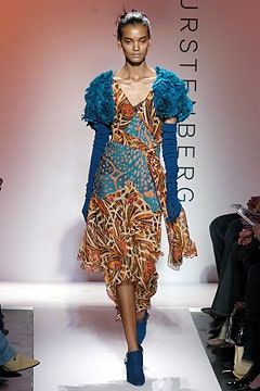 Diane von Furstenberg F/W 04 Look 21