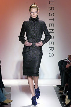 Diane von Furstenberg F/W 04 Look 25