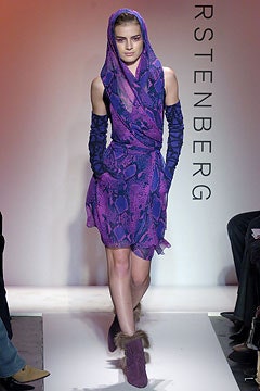 Diane von Furstenberg F/W 04 Look 42