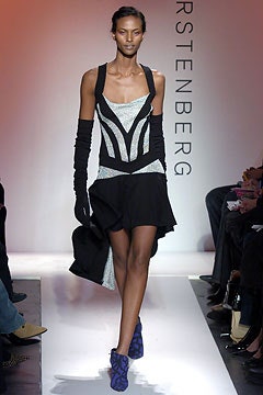 Diane von Furstenberg F/W 04 Look 48