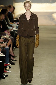 DKNY F/W 04 Look 7