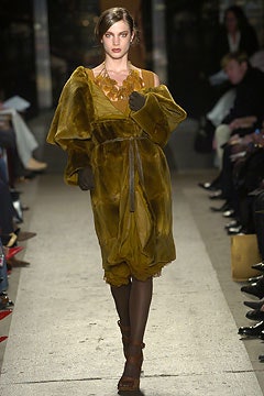 Donna Karan F/W 04 Look 11