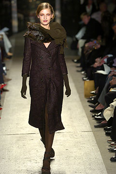 Donna Karan F/W 04 Look 16