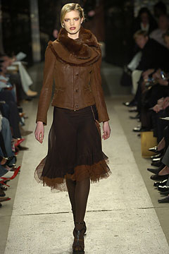 Donna Karan F/W 04 Look 25