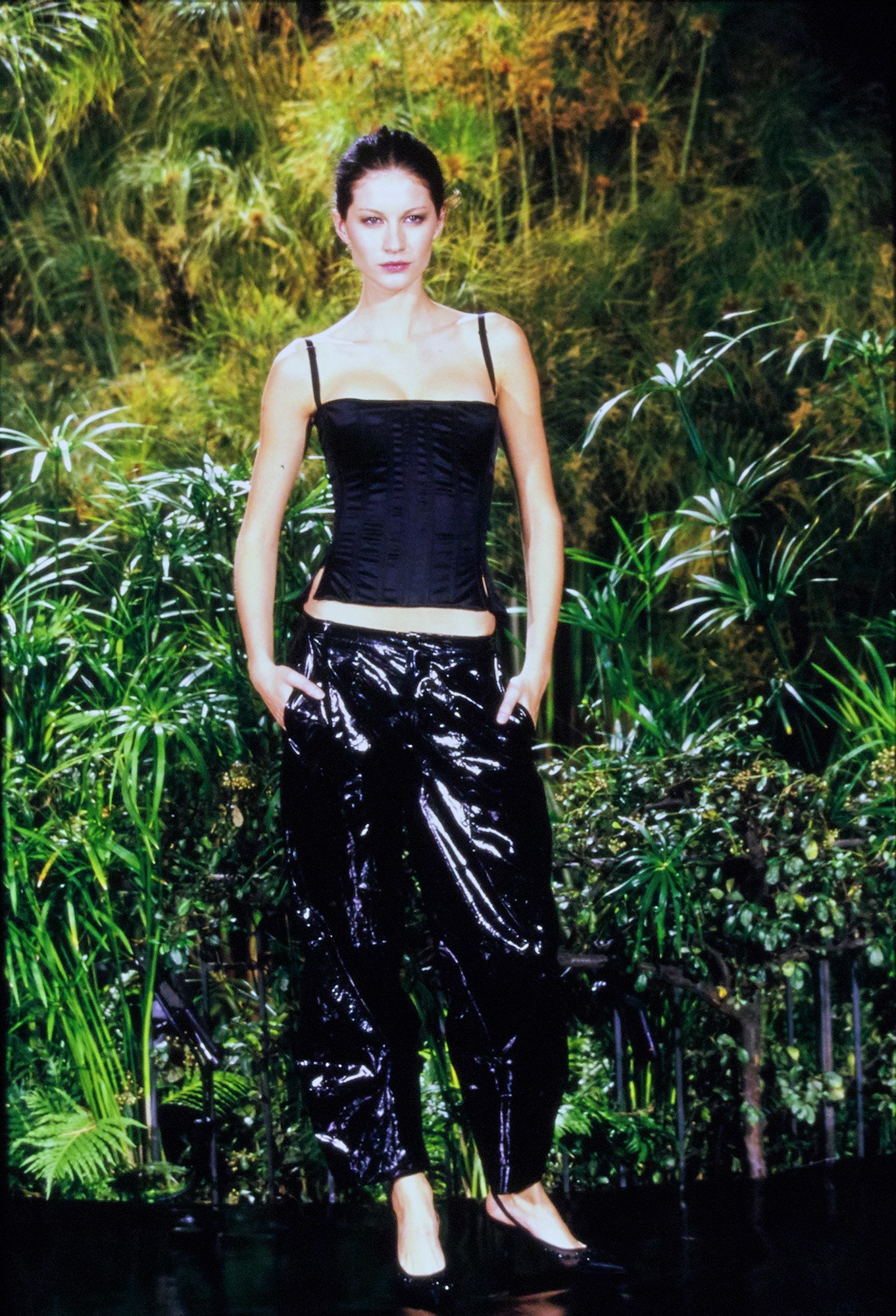 Dolce & Gabbana S/S 99 Look 33