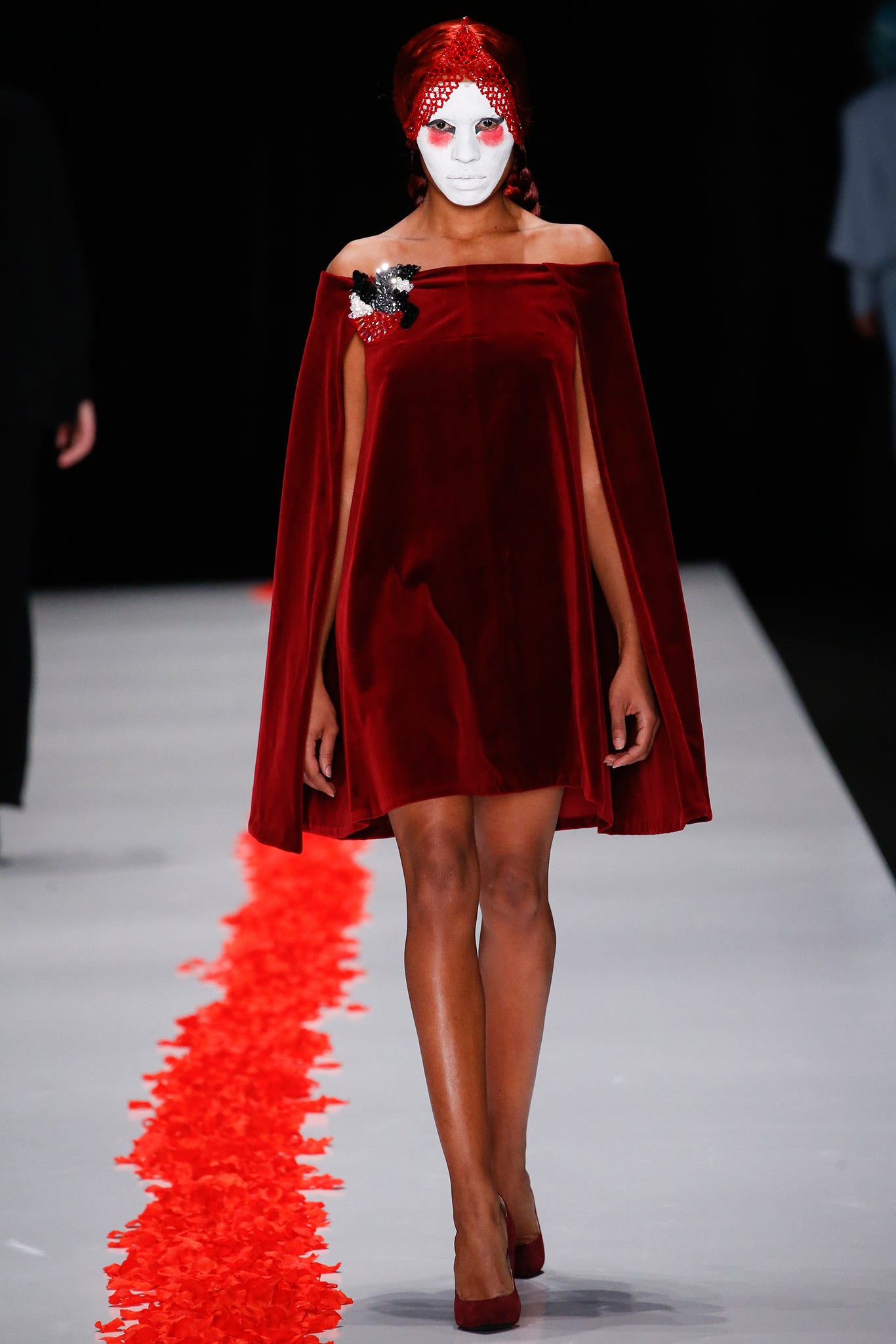 Dimaneu Russia F/W 15 Look 18