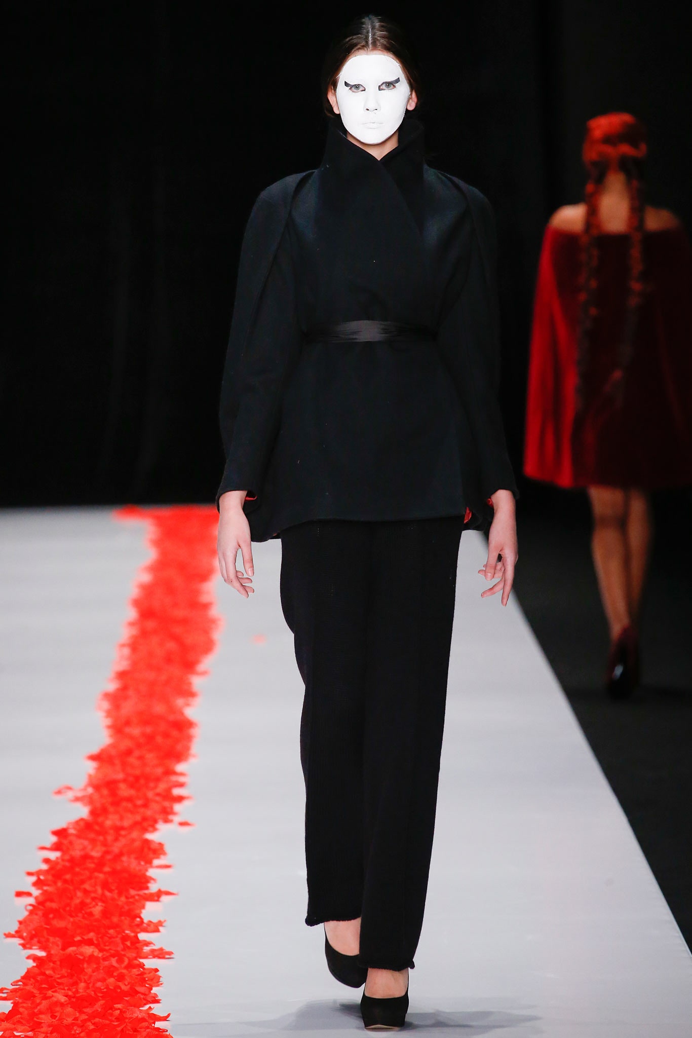 Dimaneu Russia F/W 15 Look 19