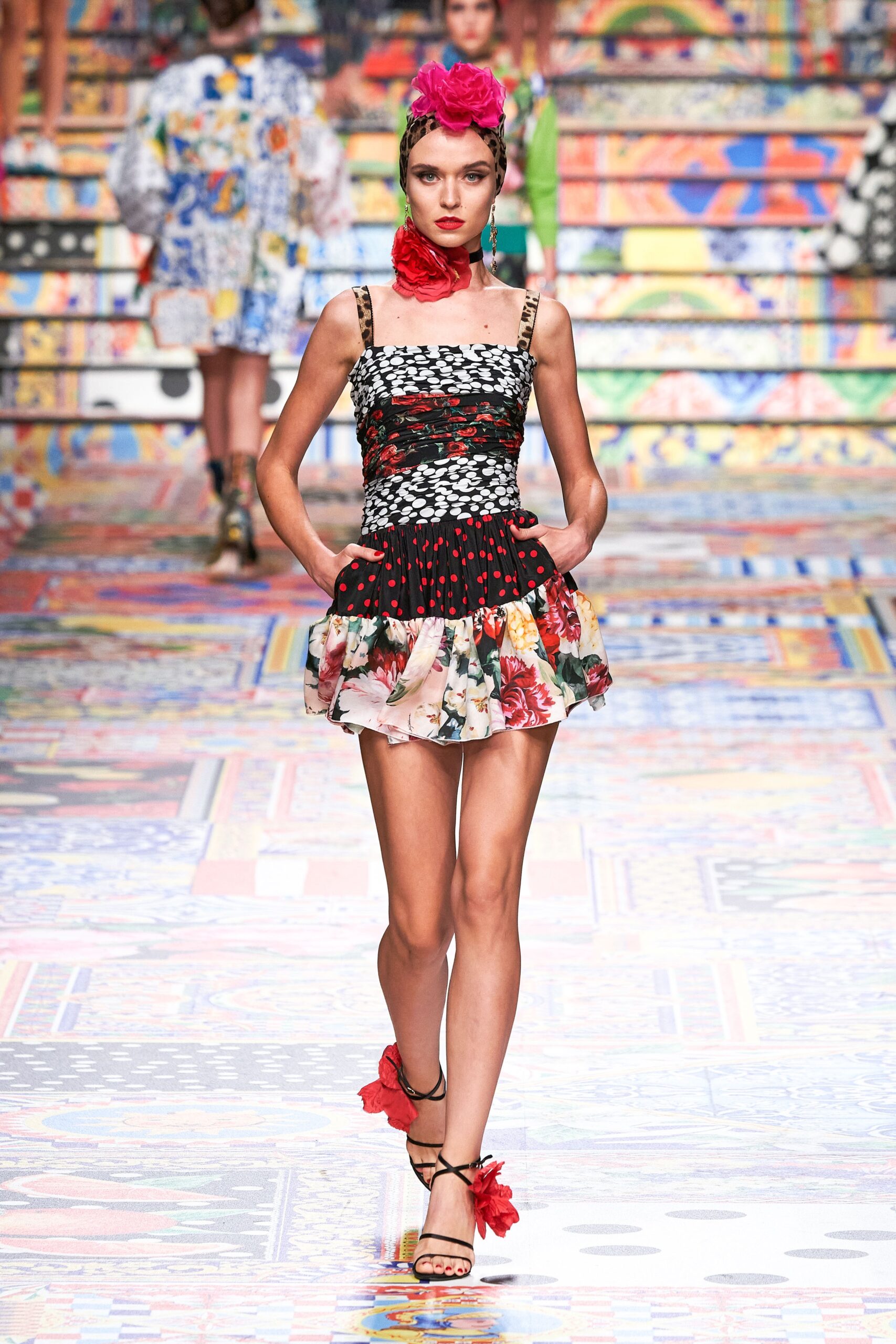 Dolce & Gabbana S/S 21 Look 4