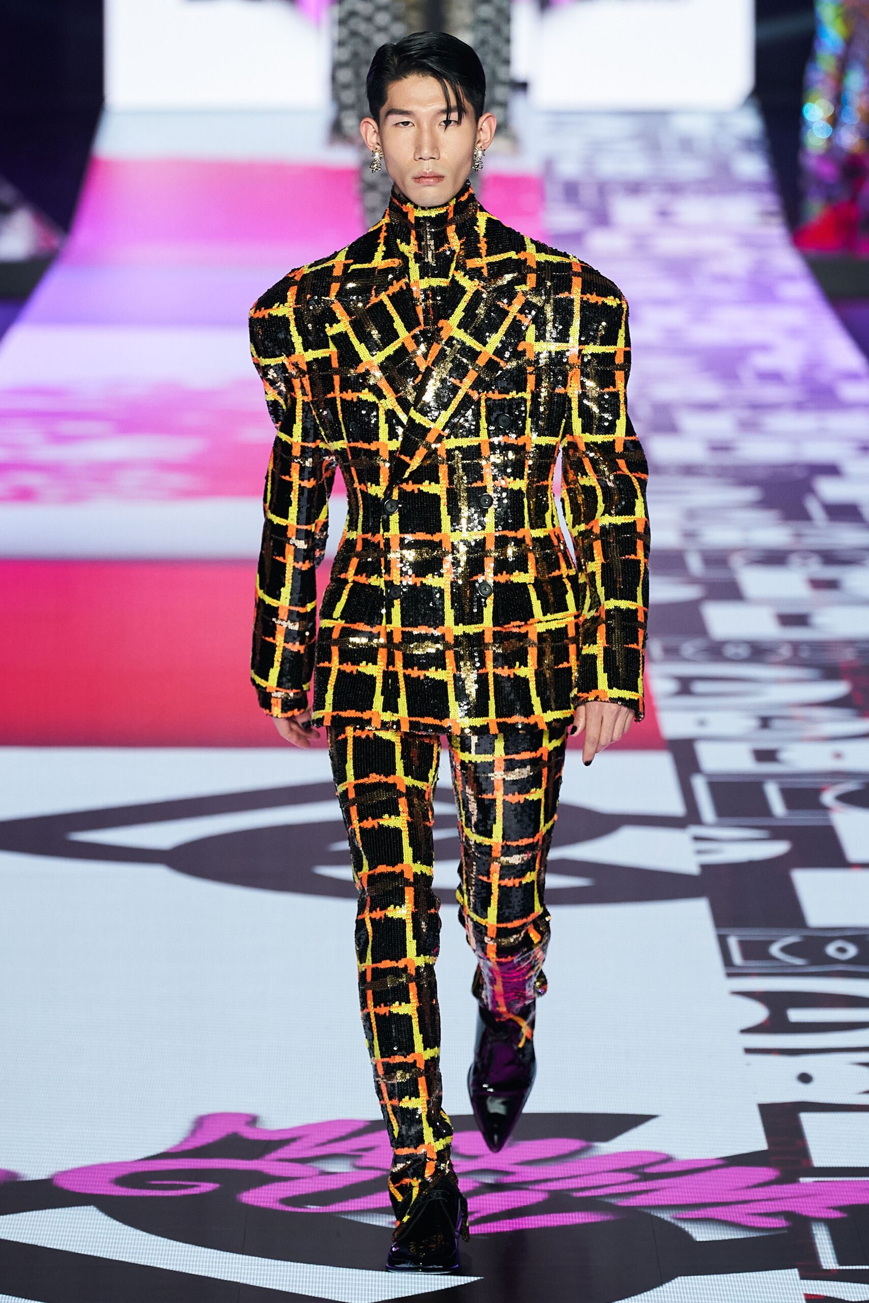 Dolce & Gabbana F/W 22 Menswear Look 7
