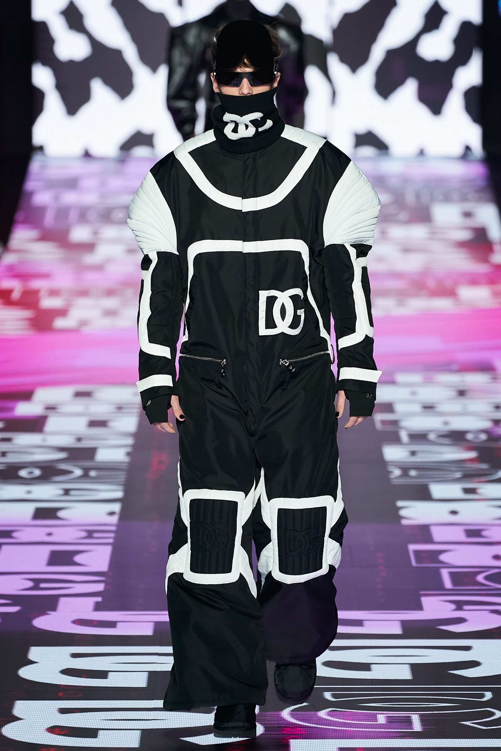 Dolce & Gabbana F/W 22 Menswear Look 9