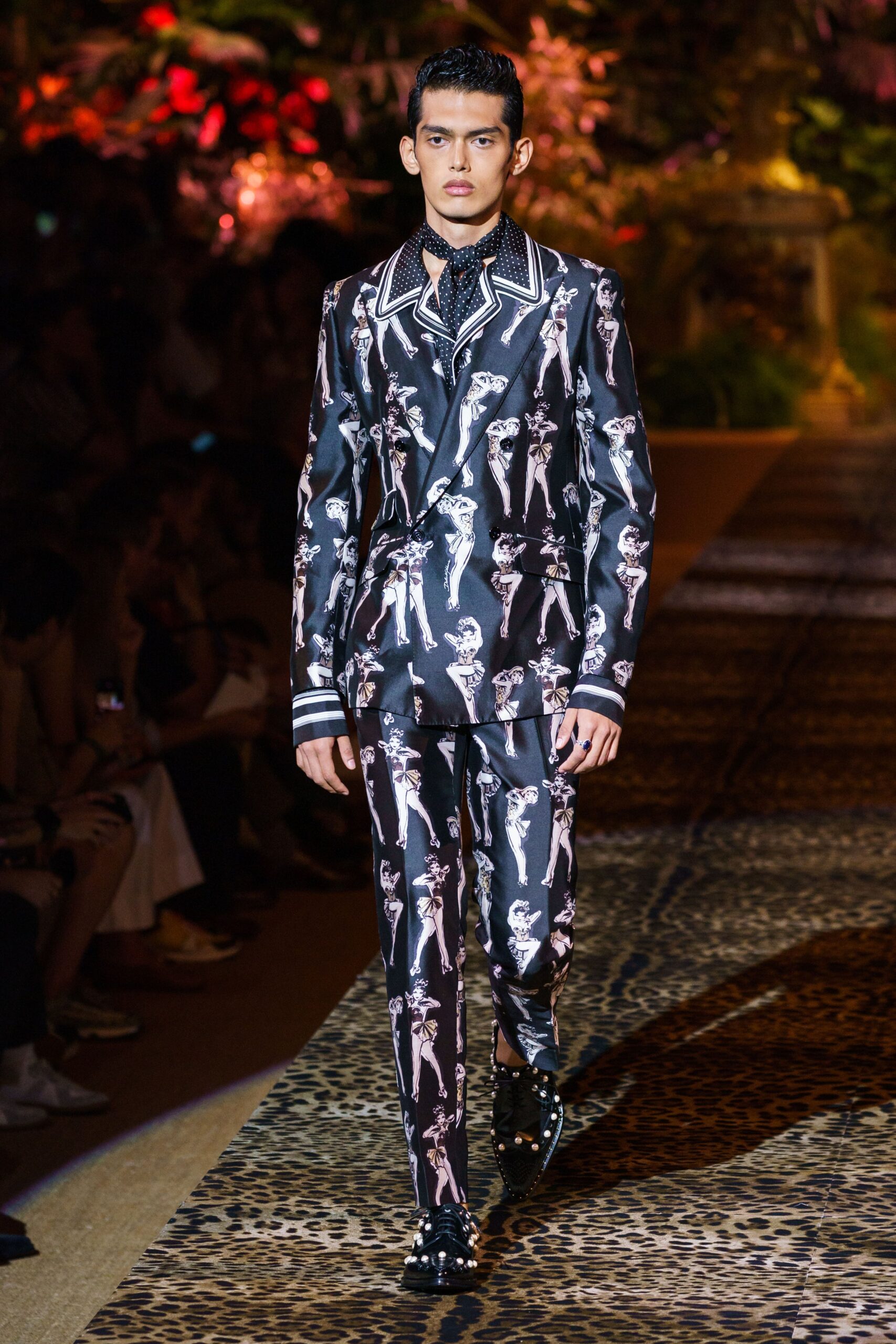Dolce & Gabbana S/S 20 Menswear Look 9