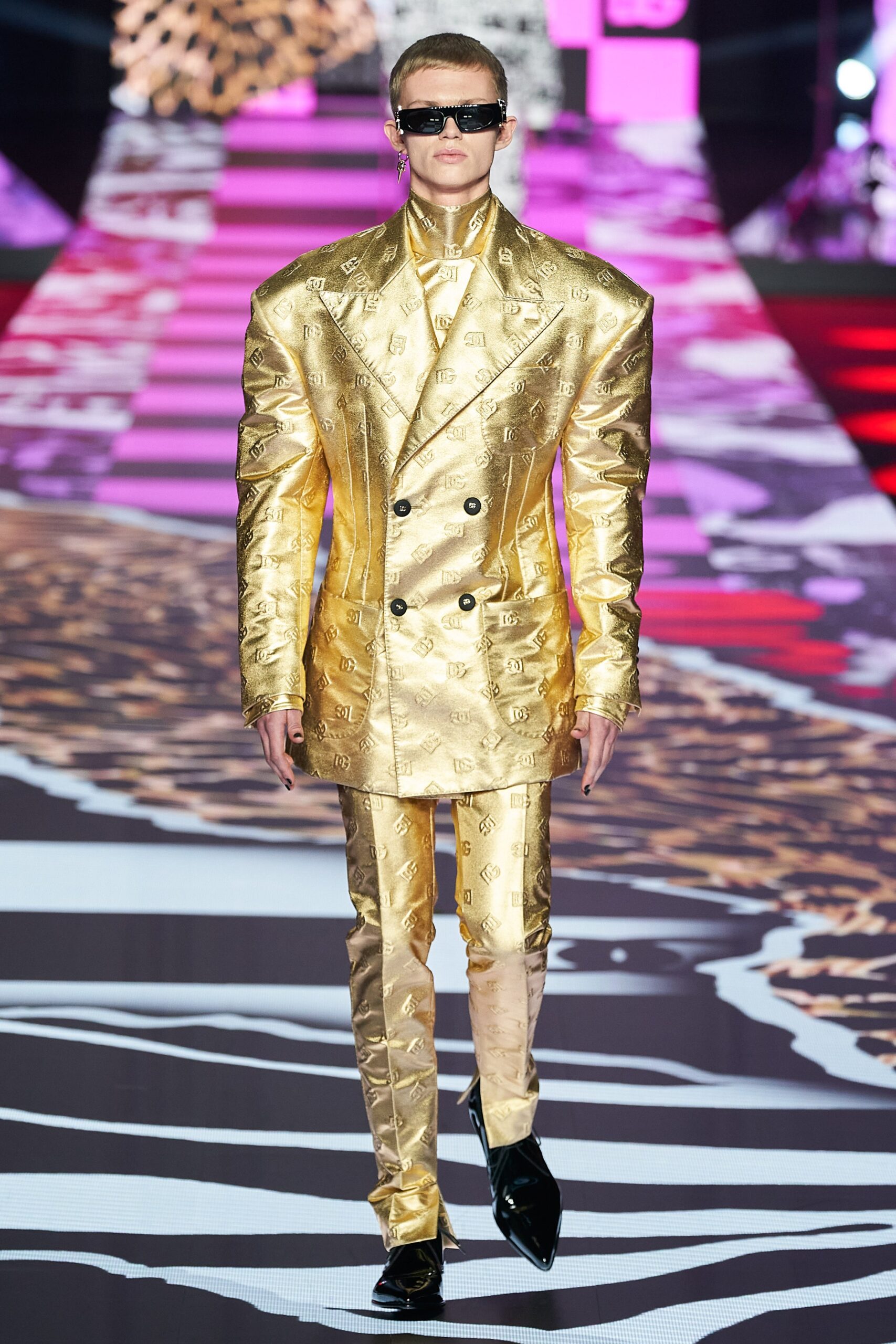 Dolce & Gabbana F/W 22 Menswear Look 13