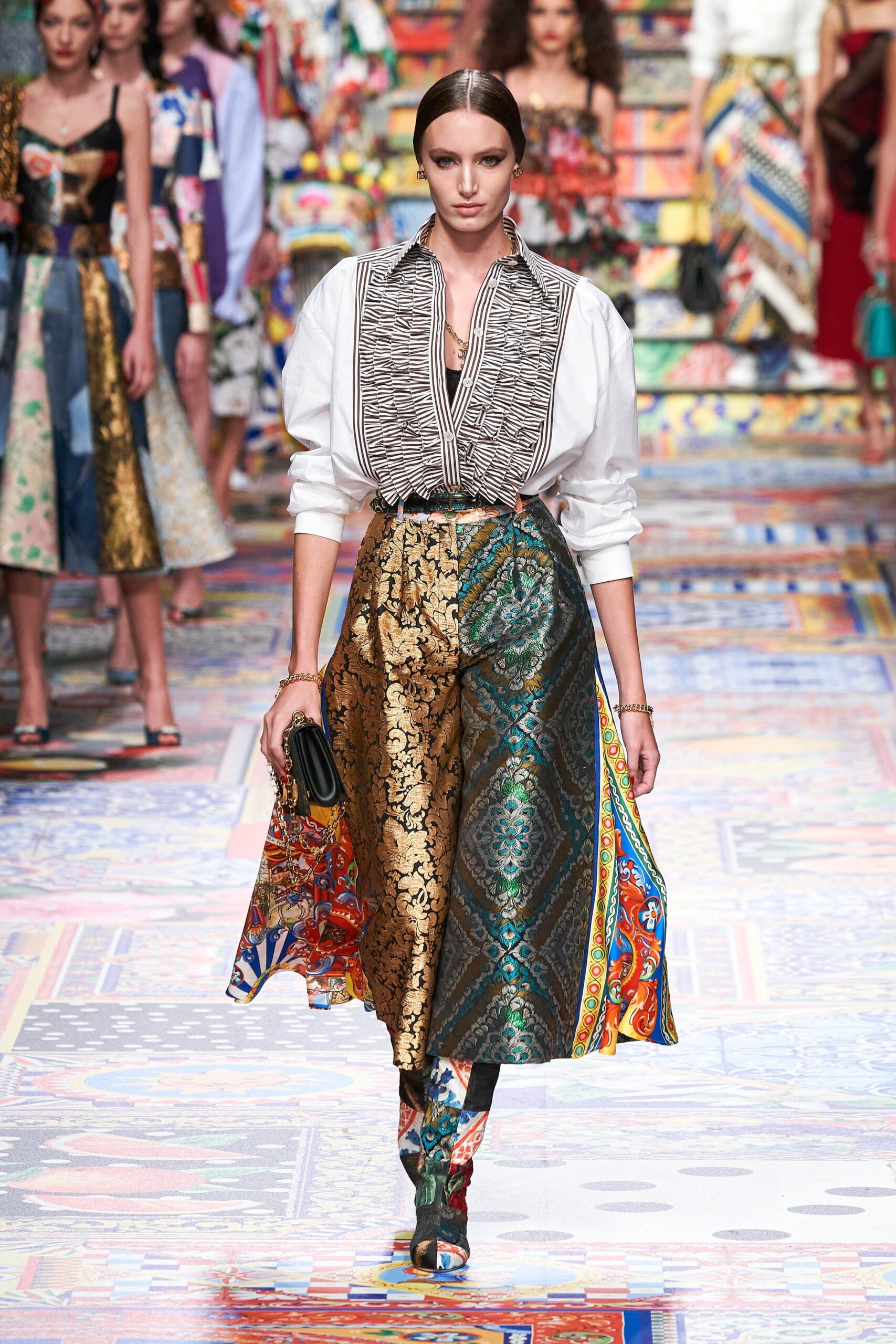 Dolce & Gabbana S/S 21 Look 18