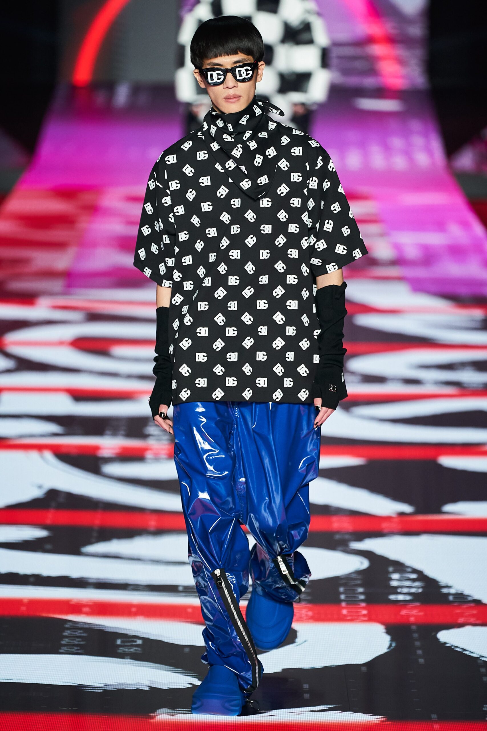 Dolce & Gabbana F/W 22 Menswear Look 18